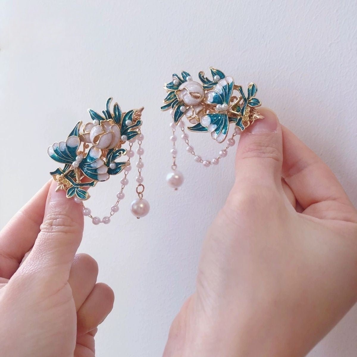 Chinese traditional cloisonné craft retro butterfly hairpin - Jianxi Hanfu