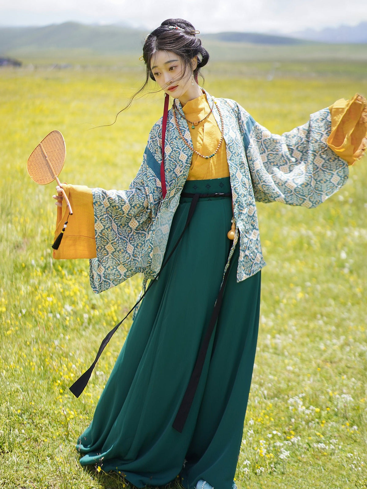 yellow ru shirt northern wei dynasty clothing- Jianxi Hanfu