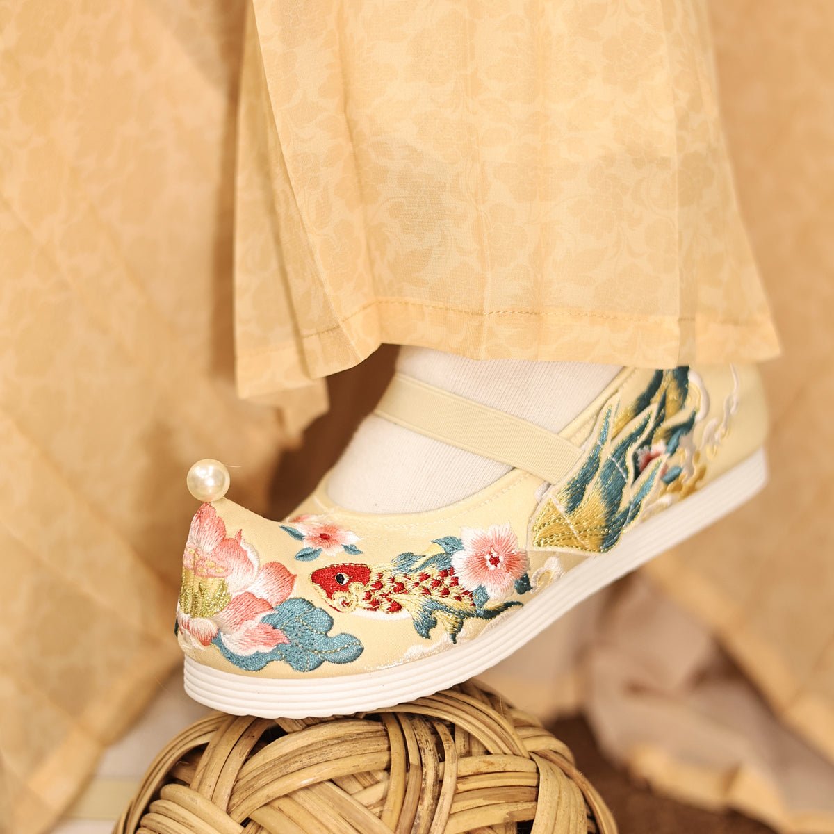 yellow shoes white pearl chinese traditional hanfu shoes -Jianxi Hanfu