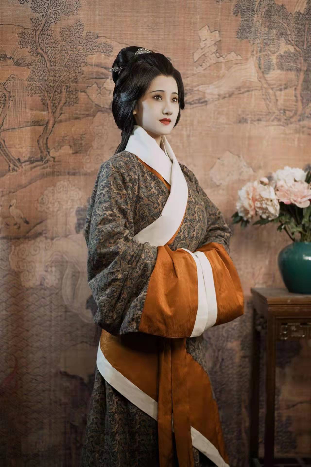 qin han dynasties women's brown quju robe warring state period- Jianxi Hanfu