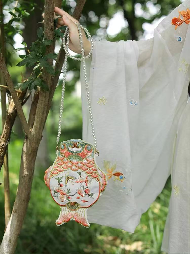 embroidered purse - Jianxi Hanfu