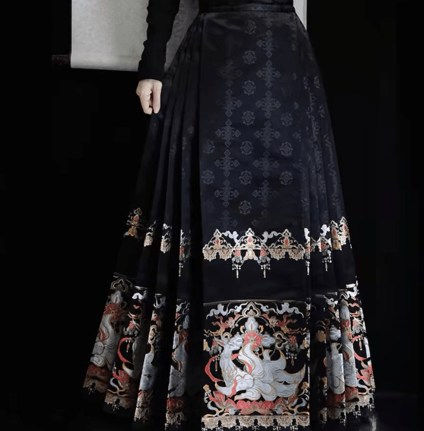 Mamianqun Chinese Skirt - Nine Tailed Fox - Jianxi Hanfu