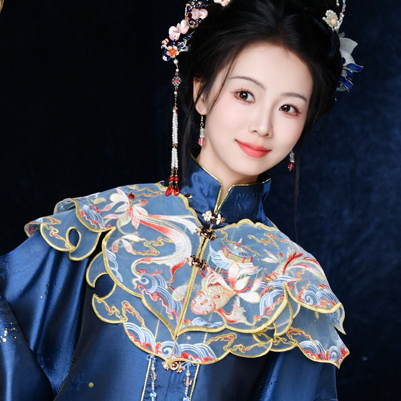 ming dynasty women's hanfu yunjian mamianqun skirt cloud collar - Jianxi Hanfu