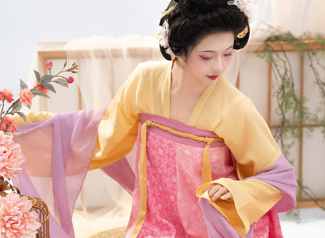 chinese tang dynasty Yellow duijin shirt - Jianxi hanfu